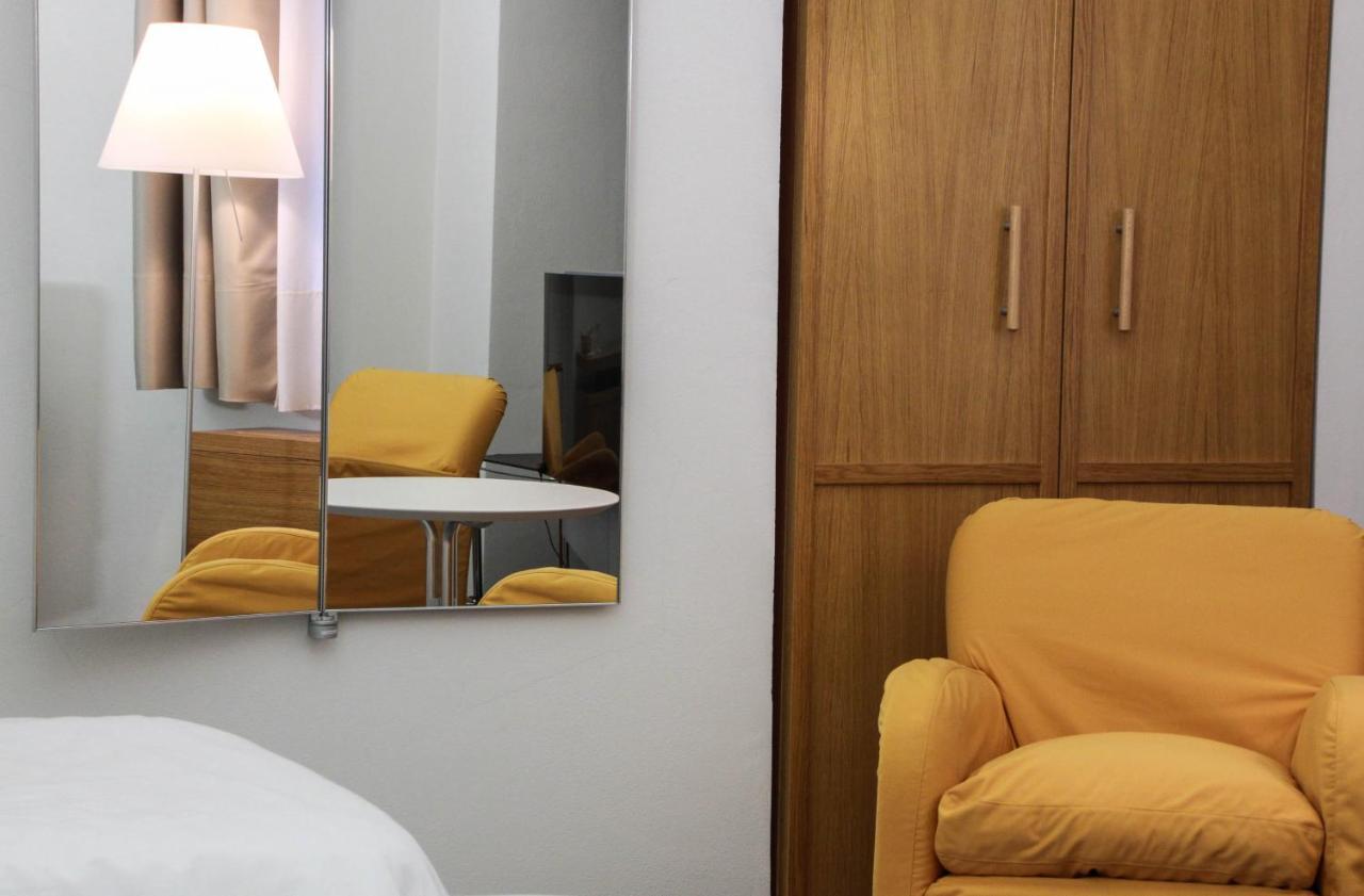 Hotel Cavour Et Des Officiers Bard Exteriör bild