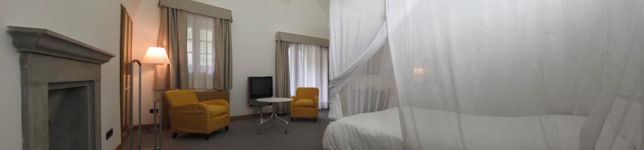 Hotel Cavour Et Des Officiers Bard Exteriör bild
