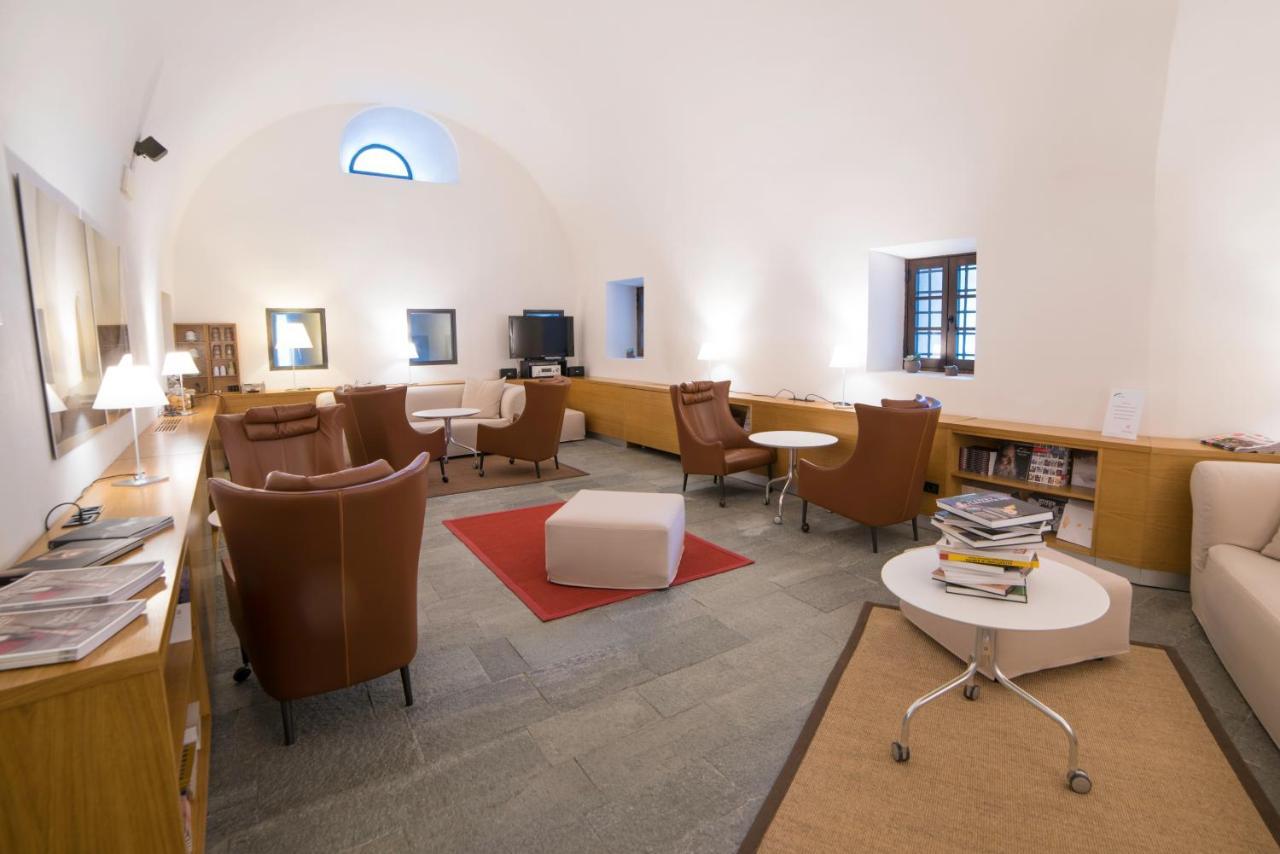 Hotel Cavour Et Des Officiers Bard Exteriör bild